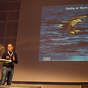 Espen Lie Dahl avslørte pikante detaljer om flere havørnprofiler og tok publikumsprisen under RENERGI Grand Prix. Foto Sigurd Aarvig